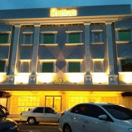 ג'והור בהרו Ritzton Hotel מראה חיצוני תמונה