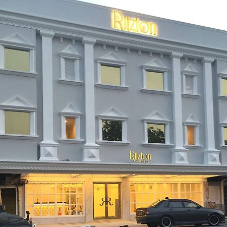 ג'והור בהרו Ritzton Hotel מראה חיצוני תמונה