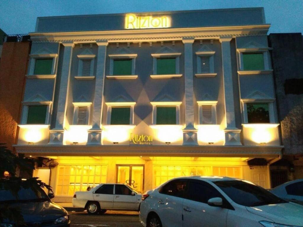 ג'והור בהרו Ritzton Hotel מראה חיצוני תמונה