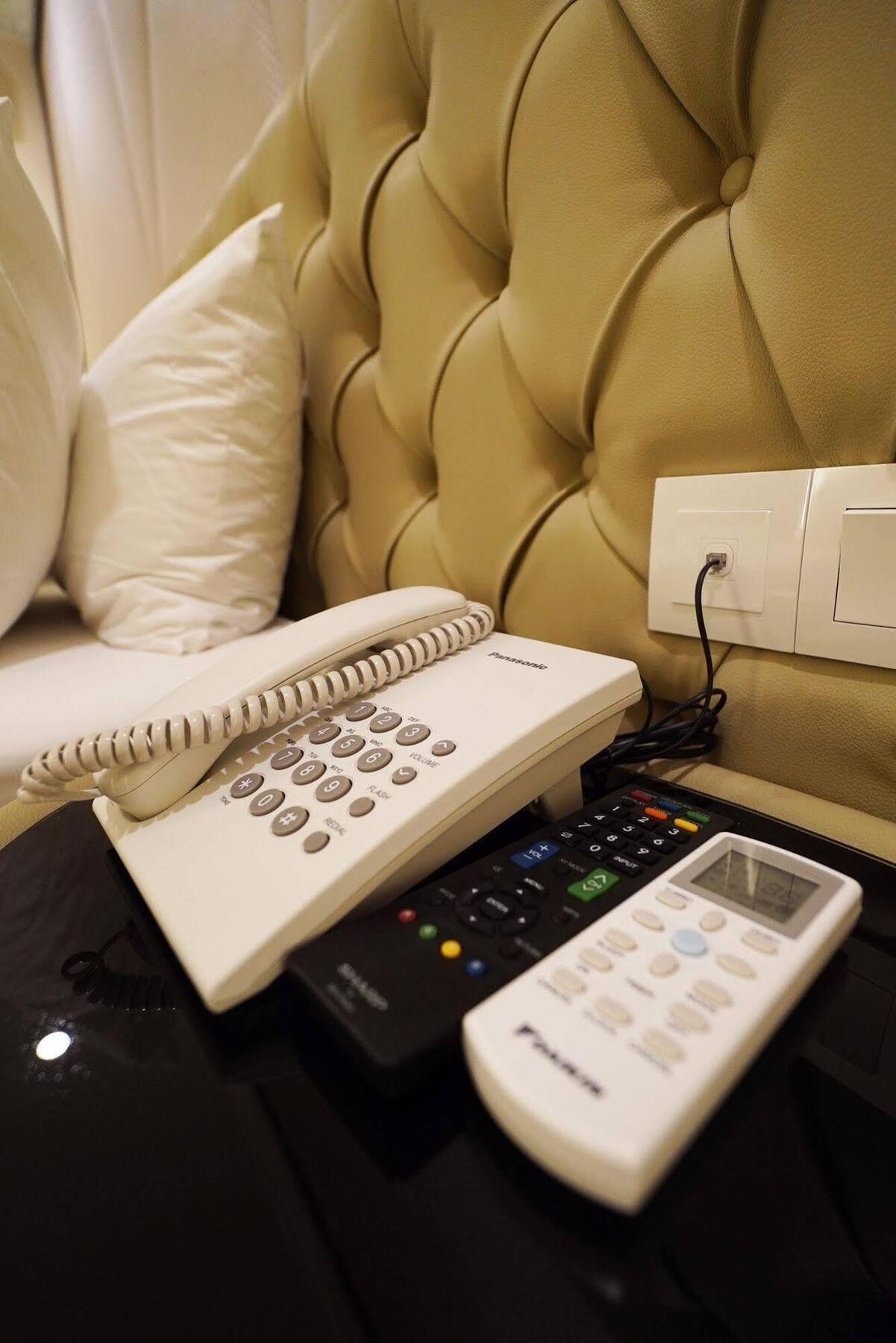ג'והור בהרו Ritzton Hotel מראה חיצוני תמונה